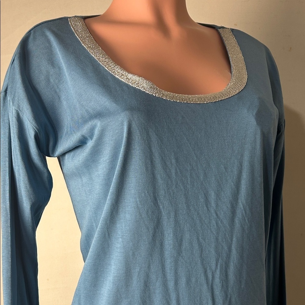 Michael Kors Women's Long Sleeve Blue Top w Silver Embellished Neckline Size M - Picture 3 of 10